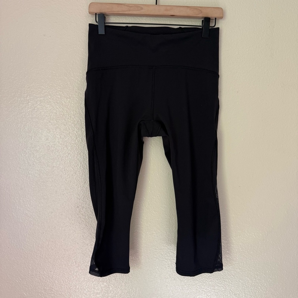 lululemon black 17” crop leggings with mesh inlay